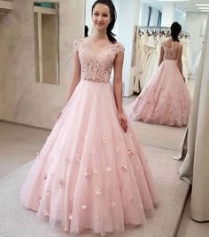 Two Piece Evening Dresses, Quinceañera Dresses, Prom 2022, Lace Prom Dresses, Prom 2020, Prom Dresses Long Lace, Fashion Vocabulary, Pink Prom, Piece Prom Dress