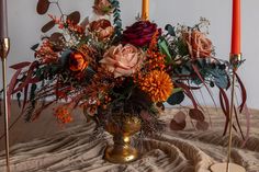 Western Theme Floral Arrangements, Dried Orange Wedding Centerpiece, Copper Centerpieces Table, Table Top Floral Arrangements, Low Fall Centerpieces For Table, Fall Boho Flower Arrangements, Fall Wedding Centerpieces For Round Tables, Thanksgiving Table Floral Arrangements, Christmas Dried Floral Arrangements