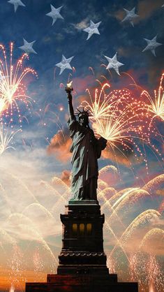 Happy July 4th Images, Statue Wallpaper, Fourth Of July Pics, American Flag Images, 4th Of July Wallpaper, Liberty Statue, 4th Of July Images, Patriotic Images, Patriotic Pictures