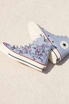 Embroidered Converse, High Top Chucks, Embroidery Shoes, Embroidered Shoes, Aesthetic Shoes, Swag Shoes, Diy Shoes