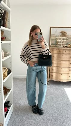 fall outfits, fall aesthetic, fall fashion outfits, fall fashion, Fall outfits 2024, fall outfit inspo, casual fall outfits, casual fall outfits for women, casual fall outfit, barrel jeans outfit, barrel jeans, fall shoes 2024 Black Barrel Jeans Outfit, Barrel Jeans Outfit, Casual Fall Outfits For Women, Styling Women, Jeans Styling, Jeans Outfit For Work, Outfits Fall Aesthetic, Abercrombie (women), Fashion Outfits Fall