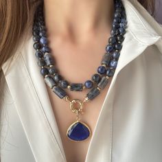 Elevate your style with our Sodalite Necklace. Handcrafted with deep blue sodalite gemstones, this beaded jewelry piece is perfect for making a statement. It's an ideal Mother's Day gift or anniversary gift. Women like it!  You can wear this unique gemstone jewelry  everyday and it will absolutely add a stylish finishing touch to your look. Beaded statement necklace is suitable for your summer clothes.  You can choose this big bold sun stone necklace for your mom, wife or girlfriend as a birthda Sodalite Necklace, Blue Statement Necklace, Unique Anniversary Gifts, Beaded Necklace Designs, Lapis Lazuli Necklace, Beaded Statement Necklace, Necklace Pearl, Trendy Necklaces, Handmade Jewelry Diy