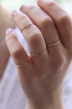 Gold Ring Stacking, Dainty Gold Ring, Pear Shaped Engagement Rings, White Gold Diamond Engagement Ring, Baguette Diamond Rings, Dainty Gold Rings, Gold Rings Stackable, Knuckle Ring, Diamond Engagement Rings Vintage