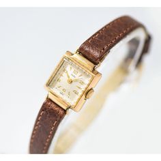 Square Wrist Watch, Small Womens Watch, Vintage Ladies Watch, Rectangle Watch Women, Vintage Watches Women Leather, Feminine Watches, Watches Art, Vintage Wrist Watch, Vintage Gold Watch