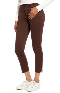 How to Wear Brown Pants - Bridgette Raes Style Group Brown Pants Women, Brown Jeans, Jeans Casual