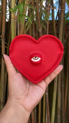 Red evil eye Heart Shaped Ashtray Eye Ashtray, Heart Ashtray Clay, Heart Ashtray, Diy Ashtray Homemade, Diy Ashtray Clay, Diy Clay Art, Heart Pottery, Sculpture Art Clay, Clay Diy Projects