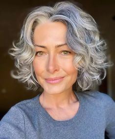 Curly Bob Grey Hair, Naturally Curly Bob Hairstyles, Wavy Grey Bob, Gray Curly Hair Natural Curls, Curly Grey Hair Natural Curls, Curly Bobs For Older Women, Wash And Go Hairstyles, Hairstyles For Over 60, Curly Short Bob