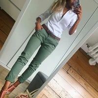 Office Outfits Women Casual, Olive Pants, Office Outfits Women, Summer Work Outfits, Mode Casual, Casual Work Outfits, Green Pants, Work Outfits Women, Business Attire