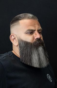 Viking Beard Styles, S Haircut, Short Hair With Beard, Flat Top Haircut, Best Beard Oil, Beard Tips, Beard Men