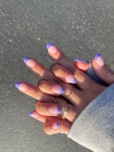 French Tip Easy Nails, Not Basic French Nails, Aesthetic Nail Designs Purple, Cute Accent Nails, French Nails Two Colours, Nails That Will Match Everything, Gel Nail Designs Lavender, Two Tone Purple French Tip Nails, French Tip Acrylic Nails With Color