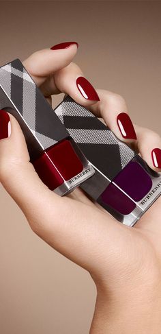 New pigmented nail shades from Burberry Beauty for A/W14 Burberry Nails, Runway Nails, Burberry Makeup, Nail Shades, Burberry Beauty, Diy Pedicure, Pedicure At Home, Red Nail, Get Nails