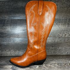 New Knee High Imported Cognac Pu Color 100% Synthetic Slip On Lightweight Questions Or Concerns Please Message Me Thank You Carla Casual Round Toe Boots For Western-themed Events, Western Faux Leather Boots, Casual Summer Ranch Boots, Casual Snip Toe Ranch Boots, Casual Ranch Snip Toe Boots, Casual Snip Toe Boots For Western-themed Events, Trendy Ranch Boots For Spring, Casual Ranch Boots For Fall, Trendy Boots For Ranch In Fall