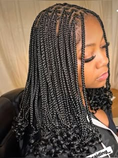 #BraidInspiration#BraidGoals#BraidMagic#BraidQueens#BraidArtistry#BraidPerfection#BraidLove#BraidEnvy#BraidMasterpiece#BraidBeauty#BraidObsession#BraidGlam#BraidChic#BraidTrends#BraidAddict#BraidFashion#BraidElegance#BraidGoddess#BraidSlay#BraidGameStrong Box Braids Short, Latest Hairstyles For Ladies, Latest Hair Braids, Braids Short, Braided Hairstyles For Black Women Cornrows, Short Box Braids, Feed In Braids Hairstyles