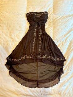 Dresses For Me, Dress Outfits With Shoes, Places To Buy Dresses Online, Day Dress Outfit, Dark Dresses, Hero Outfits, Y2k Dress Aesthetic, Layering Dresses, 2000s Dress