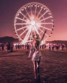 coachella and girl image Coachella Photography, Coachella Instagram, Revolve Festival, Outfit Coachella, In Her Shoes, Festival Makeup Rave, Coachella 2018, Coachella Vibes, Rave Edm