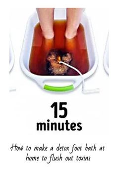 How to make a detox foot bath at home to flush out toxins - Hoy En Belleza Ionic Foot Bath, Foot Detox Soak, Diy Foot Soak, Ancient Medicine, Flush Out Toxins, Home Detox, Bath Recipes, Foot Soak