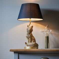 Charming Gold Fox Table Lamp – Unique Design & Black Fabric Shade - Decor interiors Gold Fox, Big Lamp, Lounge Lighting, Gold Table Lamp, Gold Table, Chic Living, Table Light, Vintage Table Lamp, Bedside Tables