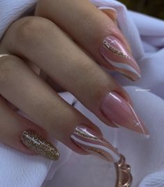 Silver Acrylic Nails, 70k Followers, Simple Acrylic Nails, Xmas Nails, Types Of Nails, Matte Nails, Mani Pedi, Gold Nails