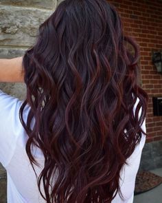 Wine hair color after dye job Josh Boynton 80 Hair, Pelo Color Vino, Wine Hair Color, Trendy We Fryzurach, Brunette Ombre, Wine Hair, Ombre Hair Blonde, Brunette Balayage