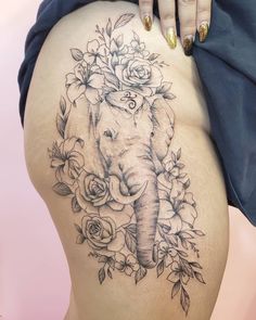 Paisley Flower Tattoos, Side Thigh Tattoos Women, Elephant Thigh Tattoo, Cute Elephant Tattoo, Grey Ink Tattoos, Side Hip Tattoos, Tattoo Mehndi, Side Thigh Tattoos, Thigh Tat