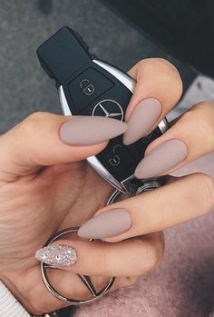 Pintrest: Celesteyyvette ♔ Almond Acrylic, Long Lasting Nail Polish, Diy Nail Designs, Nailed It, Nail Arts, Matte Nails, Purple Nails