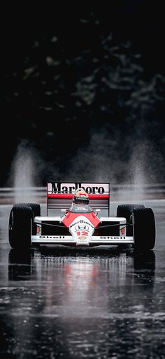 Ayrton Senna, McLaren, F1 Wallpaper Cool F1 Wallpapers, Formula 1 Ipad Wallpaper, 4k F1 Wallpaper, Old F1 Wallpaper, F1 Racing Wallpaper, Mclaren Wallpaper F1, Ayrton Senna Aesthetic