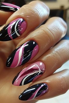 How to Care for Your Negative Space Nail Art to Ensure Longevity Black Nail Ideas, Space Nail Art, Daily Nail Art, Naked Nails, Negative Space Nail Art, Nail Art Designs Images, Negative Space Nails, Elegant Nail, Summer Challenge