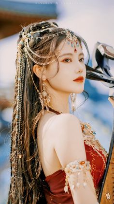 Trendy Curtain Bangs, Ancient Chinese Hairstyles, Chinese Princess Dress, Traditional Asian Dress, Chinese Princess, Traditional Hairstyle, Dancers Outfit, Baby Pink Aesthetic, Chinese Hairstyle