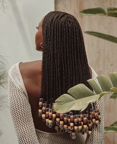 African Braids Hairstyles With Beads, Twists With Beads Hairstyles, Twist Braids Hairstyles With Beads, Knotless Braids With Wooden Beads, Long Twists With Beads, Long Braids With Beads Hairstyles, Short Beaded Braids, Short Hair With Beads, Long Box Braids With Beads