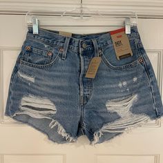 Nwt Levi’s Denim Shorts. High Rise, Button Fly, Distressed Shorts. Super Flattering And Fits True To Size. Hogwarts Clothes, Bd Ideas, Levi 501 Shorts, Levis Shorts, Fashion Haul, Reworked Denim, Dump Ideas, Levis Denim Shorts, High Rise Denim Jeans