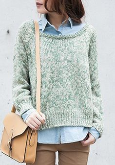 Baggy Jumper, Winter Uniform, Green Plain, Jean Shirt, Layered Sweater, Collared Top, Slouchy Sweater, Beige Pants, Thick Wool