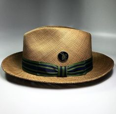 Fedora Hat Men Outfits Summer, Men’s Summer Hats, Mens Hats Fashion Fedoras, Men’s Hats, Best Hats For Men, Hat Men Outfit, Fashion For Men Over 40, Teaching Mens Fashion, Mens Straw Hats