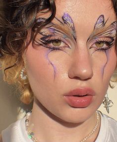 Nature Inspired Makeup, Fairy Makeup Looks, Fairy Fantasy Makeup, Artistic Makeup Looks, Fairy Eyes, Artsy Makeup, Butterfly Makeup