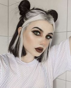 E Girl Hairstyles, E Girl Hair, E Girl, Hair Color And Cut, Tone Hair, Hair Dye Colors, Hair Inspiration Color, Hair Inspo Color, Blonde Balayage