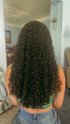 Waist Length Curly Hair Natural, 3b Curly Hair Black Women, Long Thick Hair Curly, Long Curly Hair 4a, Healthy 3c Hair, Long 3b/3c Hair, Long Curly Natural Hair, 3c Long Curly Hair, Gina Curl Perm