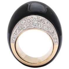 High style 18kt Yellow Gold Ring with pave set Diamond sides set in Platinum and polished Black Onyx Body. Super sophisticated. Size 6.5 Cluster Ring Set, Vintage Cocktail Ring, Unusual Rings, Onyx Jewelry, Gold Cocktail, Pink Agate, Vintage Cocktail, Domed Ring, Diamond Gold