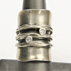 This Is A Stunning Vintage Ring Hallmarked Sdj Designs. Designed And Hand Crafted By Silversmith Robin Markowitz. Modernist Design. Excellent Condition. Size: 7.75 Metalsmithing Jewelry, Modernist Jewelry, Rock Jewelry, Modernist Design, Statement Ring Silver, Ring Color, Jewelry Inspo, Vintage Ring, Womens Jewelry Rings