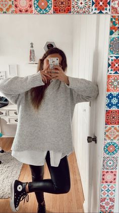 Sweater Over White Shirt, Black Converse, Grey Knit Sweater, Converse Sneakers, Fashion Mistakes, 10 Pounds, Fall Winter Outfits