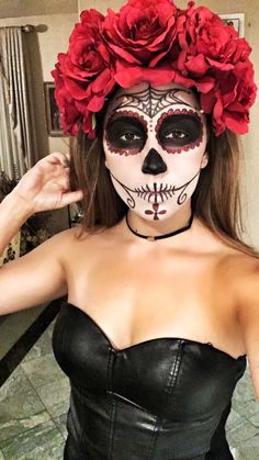 Dia De Muertos Costume Ideas, Day Of The Dead Make Up, Dia De Los Muertos Makeup For Women, Easy Dia De Los Muertos Makeup Ideas, Halloween Makeup Men Beard, Neon Unicorn, Halloween Hair Accessories, Halloween Makeup Clown