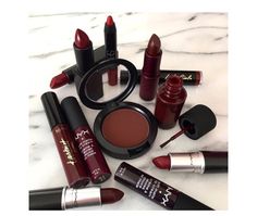 Maroon Aesthetic, Mac Cosmetics Lipstick, Make Up Inspiration, Dark Lipstick, Mac Makeup, Jeffree Star, Makeup Brands, Bath Bomb, Aesthetic Makeup