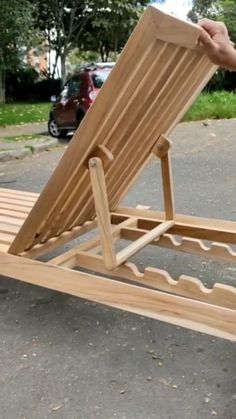 Woodworking Projects for Beginners Diy Patio Furniture Cheap, Wooden Pallet Projects, Free Woodworking Plans, Diy Furniture Easy, Pallet Furniture Outdoor, Funky Painted Furniture, Repurposed Furniture Diy, Diy Furniture Table, Diy Pallet Projects