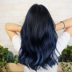 Blue Hair Highlights, Hair Styles Easy, Dark Blue Hair, Hair Color Underneath, Hair Color Streaks, Hair Streaks