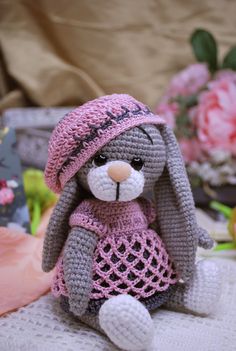 Cute Bunny Crochet, English Animals, Diy Crochet Animals, Diy Crochet Toys, Christmas Bunny, Crochet Bunny Pattern, Bunny Crochet, Amigurumi Animals, Bunny Pattern