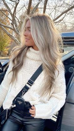 Wedding Hair Looks, Winter Blonde Hair, Fall Blonde Hair Color, Blonde Lowlights, Hair Color Ideas For Fall, Fall Blonde Hair, Classic Wedding Hair