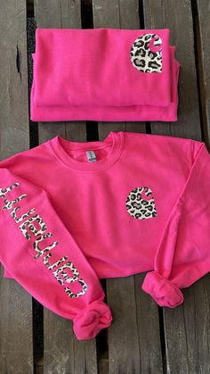 Workwear Inspired Carhartt Crewneck Sweatshirt Western Country Leopard Outdoors - Etsy Carhartt Hoodies, Western Hoodies, Country Fall Outfits, Carhartt Crewneck, Western Crewneck, Sweatshirt Western, Personalized Clothing, Pink Sweaters, Western Gifts