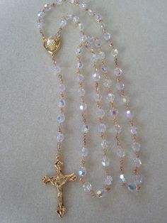 Diamond Rosary, Diy Rosary Necklace, Rosary Ideas, Rosary Jewelry, Bead Rosary, Gold Rosary, Rosary Necklace, Rosary Chain, Rosary Beads