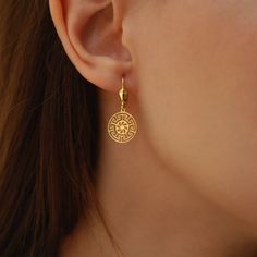 "These exquisite 14K solid gold Greek Key Dangle Earrings reflect the beauty and elegance of a timeless design. These earrings feature an ancient Greek key motif that pairs perfectly with both casual wear and special occasions. The leverback style makes these earrings very versatile, perfect for wearing to a night on the town or special event. PRODUCT DETAILS: * Greek Key Pattern Shape size: 13 mm * Material: 14K Solid Gold (real solid gold, no gold-filled or no gold plated material) * Choice of Gold Color: Yellow Gold, Rose Gold, White Gold * Inner diameter: 10 mm. * Location: Earlobe * Shutdown: Leverback * Style: Minimalist Thinking of gifting? Elevate your order with our Christmas Gift Wrap option! 🎁 Buy from here! https://www.etsy.com/listing/1580219719/ M O R E F R O M U S Mionza Je Greek Earrings, Lion Earrings, Key Earrings, Faberge Jewelry, Boho Chic Earrings, Dangle Earrings Gold, Greek Key Pattern, 18th Birthday Gifts, Chic Earrings