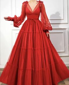 Red Ball Gowns, Dresses Graduation, Apple Dress, Affordable Prom Dresses, Princess Gown, School Party, Party Gown