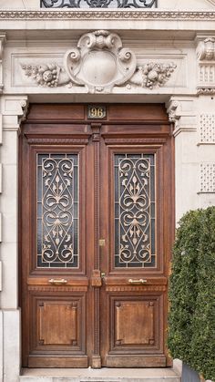 The Left Bank Brown Door - Every Day Paris Historical Doors, Paris Doors, Pretty Doors, Parisian Doors, Historic Doors, Paris Door, European Doors, Brown Doors, Home Decor Aesthetic