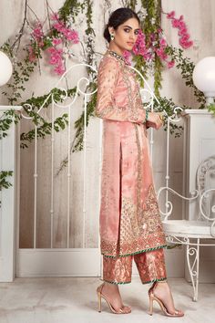 Luxe Pret | Casual Pret | Wedding Wears | Pakistani Designer Outfits – HaniyaJibran Mughal Architecture, Pakistani Formal Dresses, Pakistani Dress Design, Pakistani Outfits, Pakistani Wedding, Thread Work, Shirt Fabric, Silk Thread